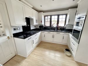 Kitchen- click for photo gallery